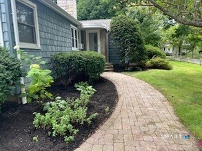 71 Beach Ave in Madison, CT - Building Photo - Building Photo