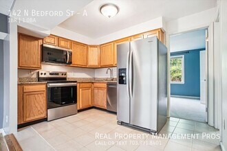 142 N Bedford St in Arlington, VA - Building Photo - Building Photo