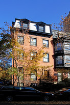 27 Pierrepont St Apartments