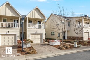 515 G St in Jacksonville, OR - Building Photo