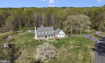 12929 Esworthy Rd in North Potomac, MD - Building Photo