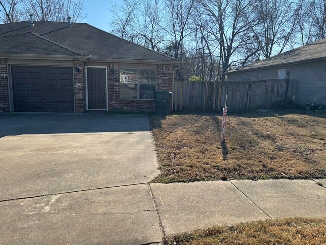 property at 1673-1675 Evalyn Cir