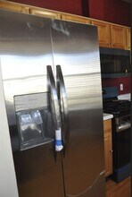 12008 Amber Ridge Cir, Unit A 301 in Germantown, MD - Foto de edificio - Building Photo