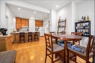 866 E 5th St in Boston, MA - Building Photo - Building Photo