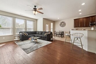 875 Merino Drive in Allen, TX - Foto de edificio - Building Photo