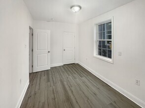 2423 Magnolia St in New Orleans, LA - Building Photo - Building Photo