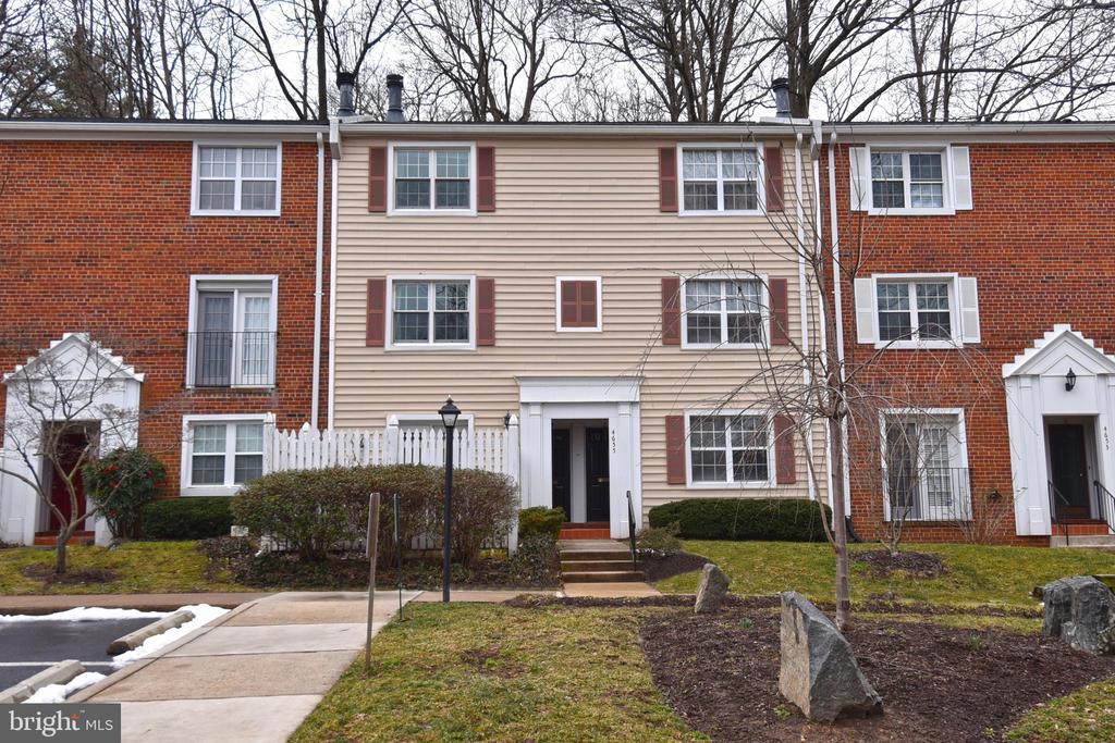 4655 28th Rd S in Arlington, VA - Building Photo