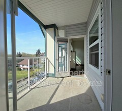 259 W Bakerview Rd in Bellingham, WA - Building Photo - Building Photo