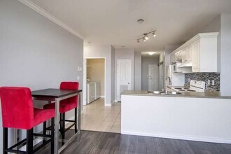 353 Commissioners Rd W in London, ON - Building Photo - Building Photo