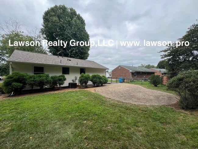 4777 Long Acre Dr NE in Roanoke, VA - Building Photo - Building Photo