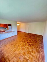 4100 W ST NW-509 St in Washington, DC - Building Photo - Building Photo