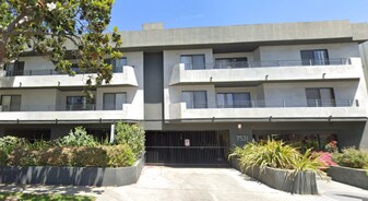 7531 Hampton Ave in West Hollywood, CA - Building Photo