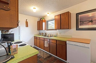 2016 S 13th St W, Unit 2016 #2 Upstairs in Missoula, MT - Foto de edificio - Building Photo