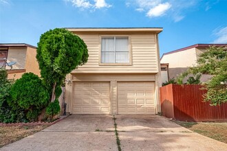 12504 Autumn Leaf Ln in Houston, TX - Building Photo - Building Photo