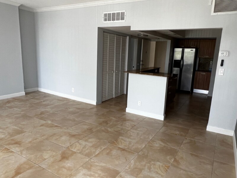 525 N Ocean Blvd in Pompano Beach, FL - Building Photo
