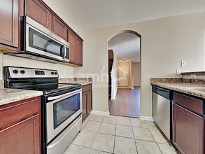 1229 Carlton Ridge Dr in Cordova, TN - Foto de edificio - Building Photo