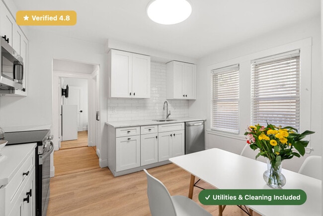 New RoostUp Furnished Private Bedroom near Savin Hill, Dorchester! in Boston, MA - Foto de edificio - Building Photo