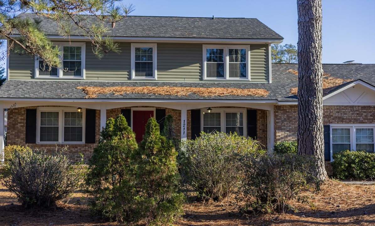 1211 3rd Loop Rd in Florence, SC - Building Photo