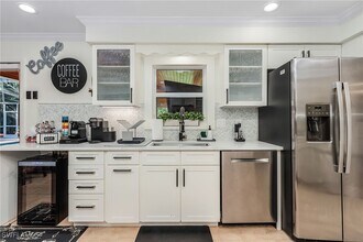 2950 Coach House Ln in Naples, FL - Building Photo - Building Photo