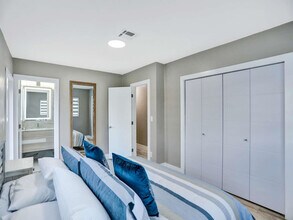 491 SE 23rd Ave in Pompano Beach, FL - Foto de edificio - Building Photo