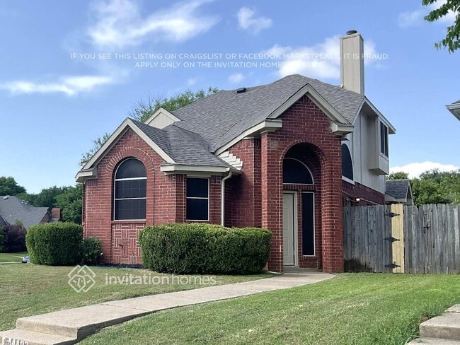 4402 Laredo Dr in Grand Prairie, TX - Foto de edificio - Building Photo