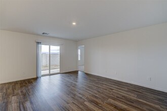 6937 Bowen Blvd in Prescott Valley, AZ - Building Photo - Building Photo