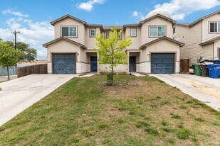 11103 Belair Dr in San Antonio, TX - Building Photo