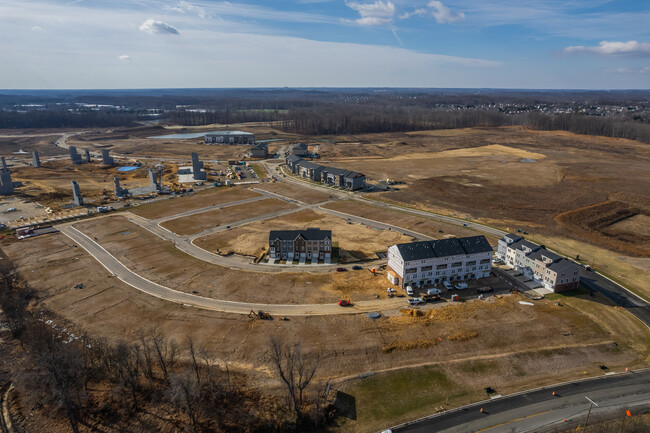 South Lake Condos in Bowie, MD - Foto de edificio - Building Photo