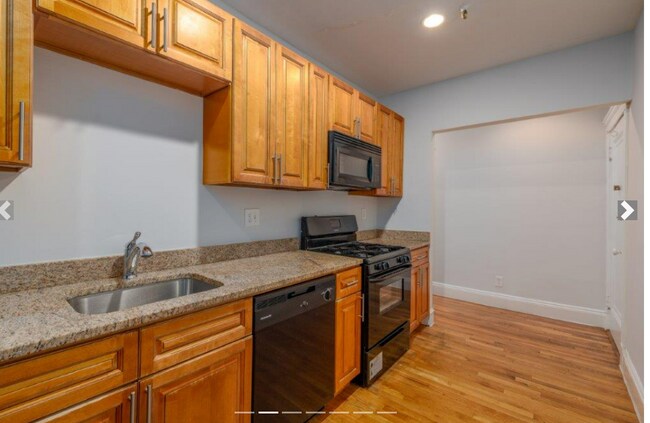 209 Chestnut Hill Ave, Unit 9 in Boston, MA - Foto de edificio - Building Photo