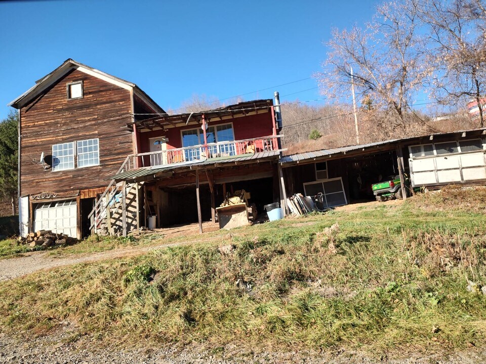 6371 County Route 68 in Hornell, NY - Building Photo