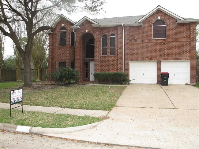 8819 Diamond Lake Ln in Houston, TX - Building Photo - Building Photo