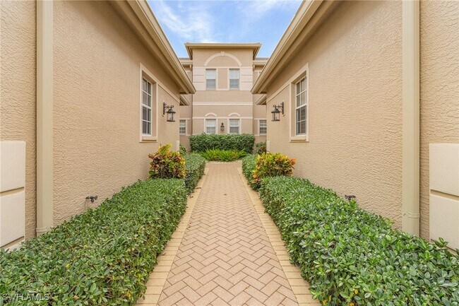 property at 801 Regency Reserve Cir