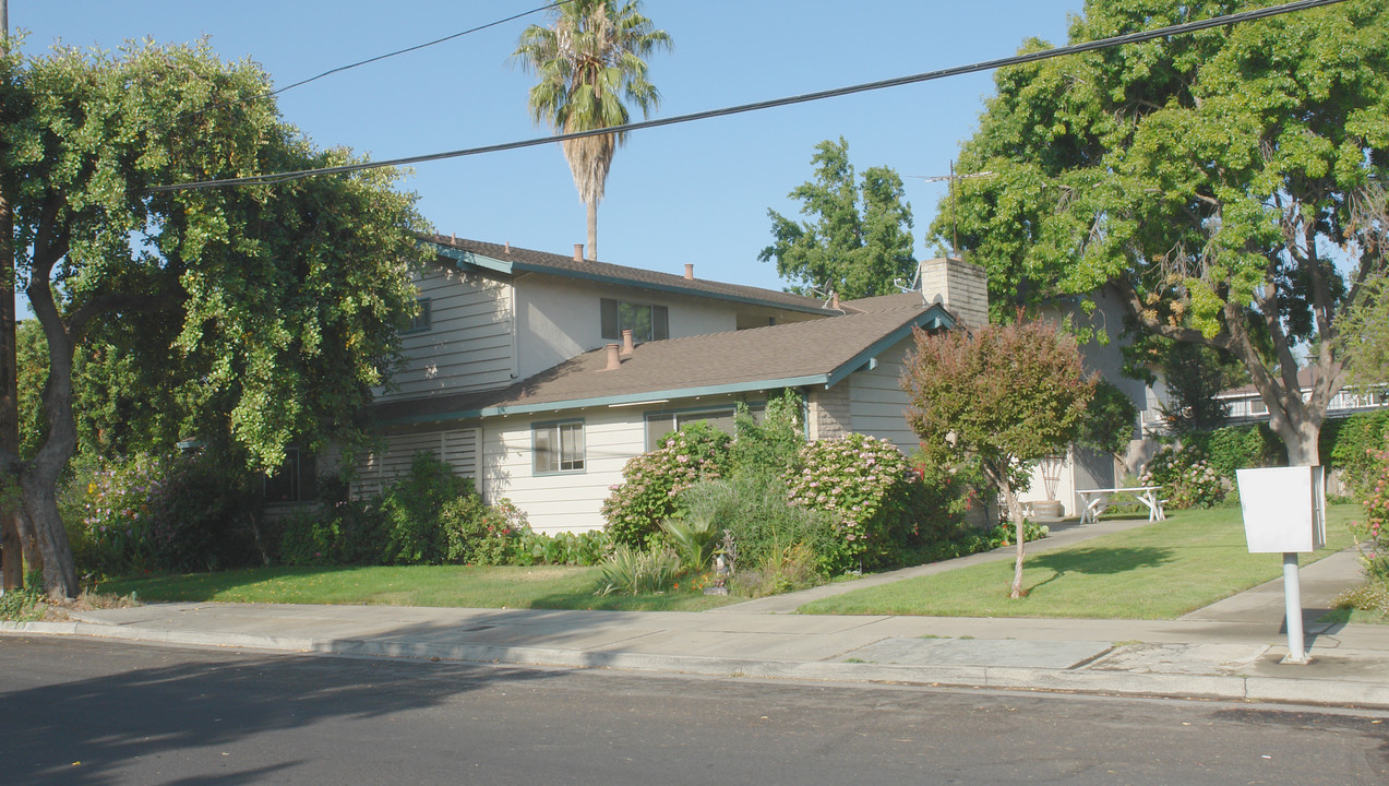 55 Jeffers Way in Campbell, CA - Building Photo