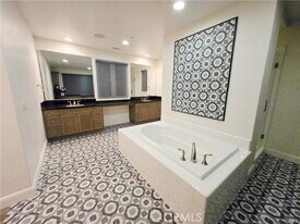 117 Amber Sky in Irvine, CA - Building Photo