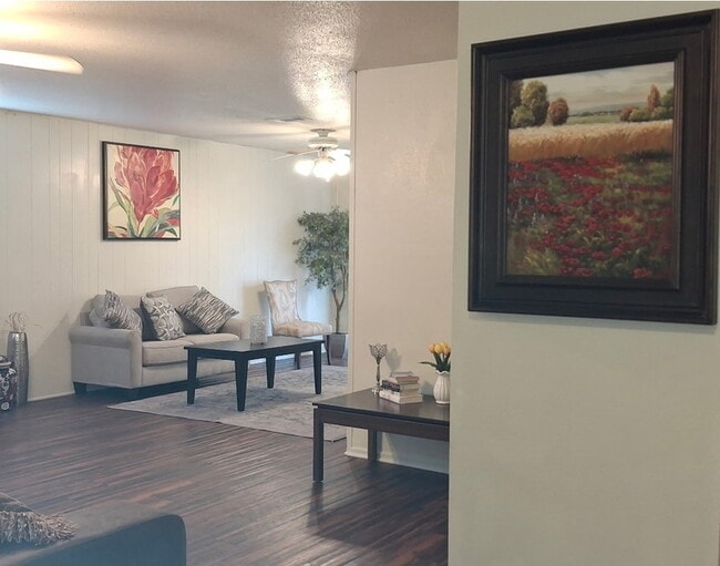 property at 1409 Paseo Del Oro