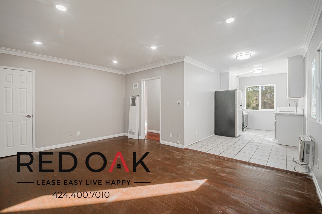 436 Normandie Pl in Los Angeles, CA - Building Photo