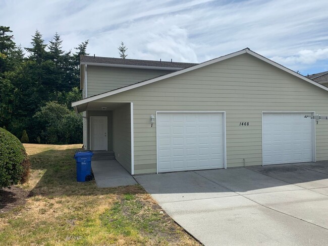 property at 1468 NW Falls Creek Loop