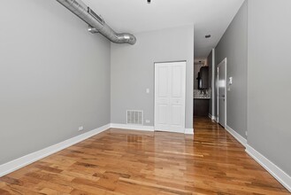 2754 W Cermak Ave. in Chicago, IL - Building Photo - Interior Photo