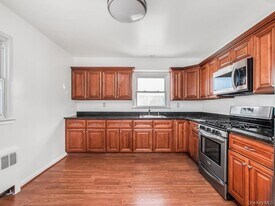 226 Kingston Ave in Yonkers, NY - Building Photo