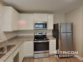 1419 Coltview Pl in Dallas, TX - Building Photo - Building Photo