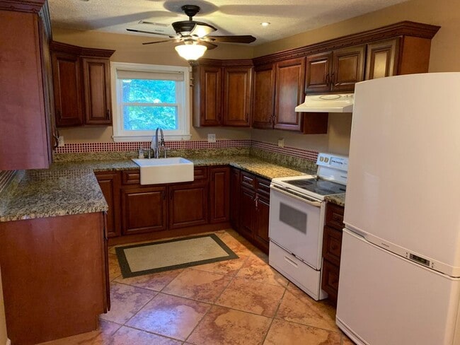 4031 E Freedom Cir