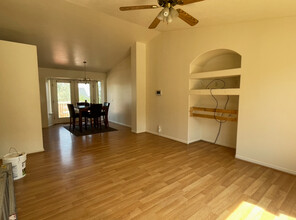 854 Pioneer Ave in Tooele, UT - Building Photo - Building Photo