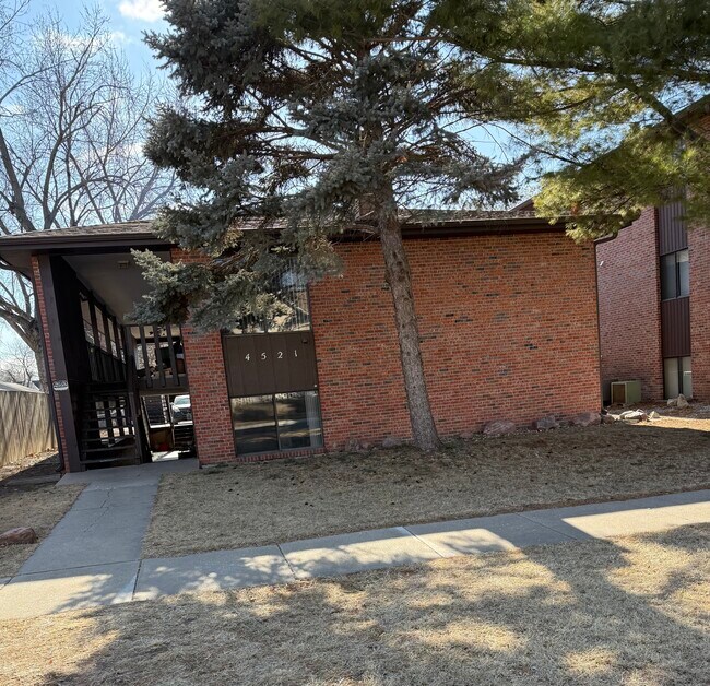 4521 Madison Ave in Lincoln, NE - Building Photo - Building Photo