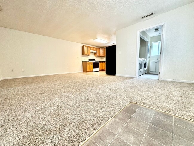 1170 Hobart St in Chico, CA - Building Photo - Building Photo