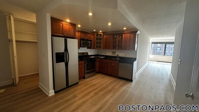 65 E India Row in Boston, MA - Building Photo - Building Photo