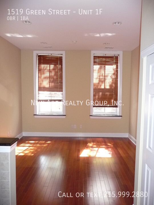 1519 Green St in Philadelphia, PA - Building Photo