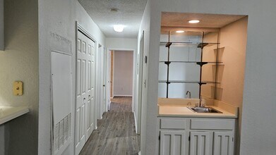 1202 Thorpe Ln in San Marcos, TX - Building Photo - Building Photo