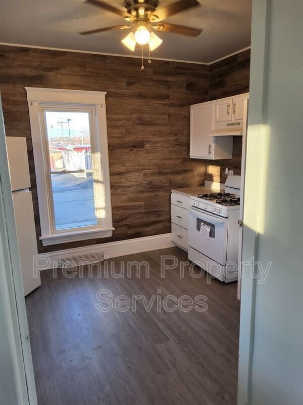 502 Blackhawk Blvd in South Beloit, IL - Building Photo - Building Photo