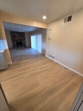 1525 Lavender Ln in Modesto, CA - Building Photo - Building Photo