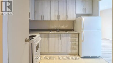 84 2nd St in Orangeville, ON - Building Photo - Building Photo